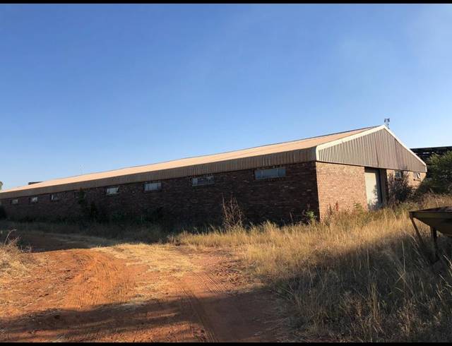 BUSINESS PROPERTY TO RENT IN TWEEFONTEIN